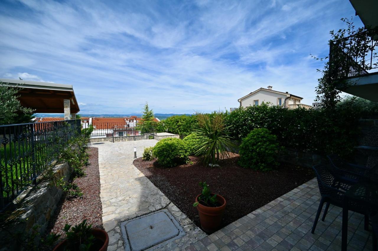 Sea Star Apartment Capodistria Esterno foto