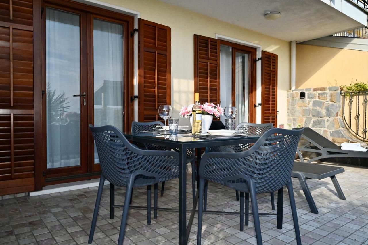 Sea Star Apartment Capodistria Esterno foto